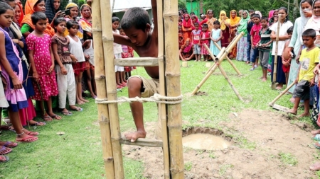 গ্রামের মাছ ধরা