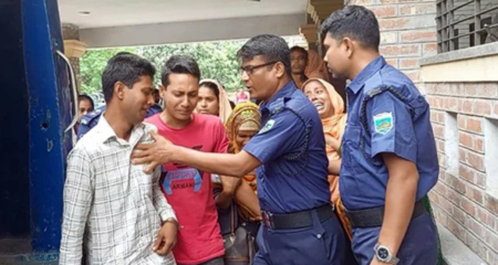 স্ত্রীকে গুলি করে হত্যা