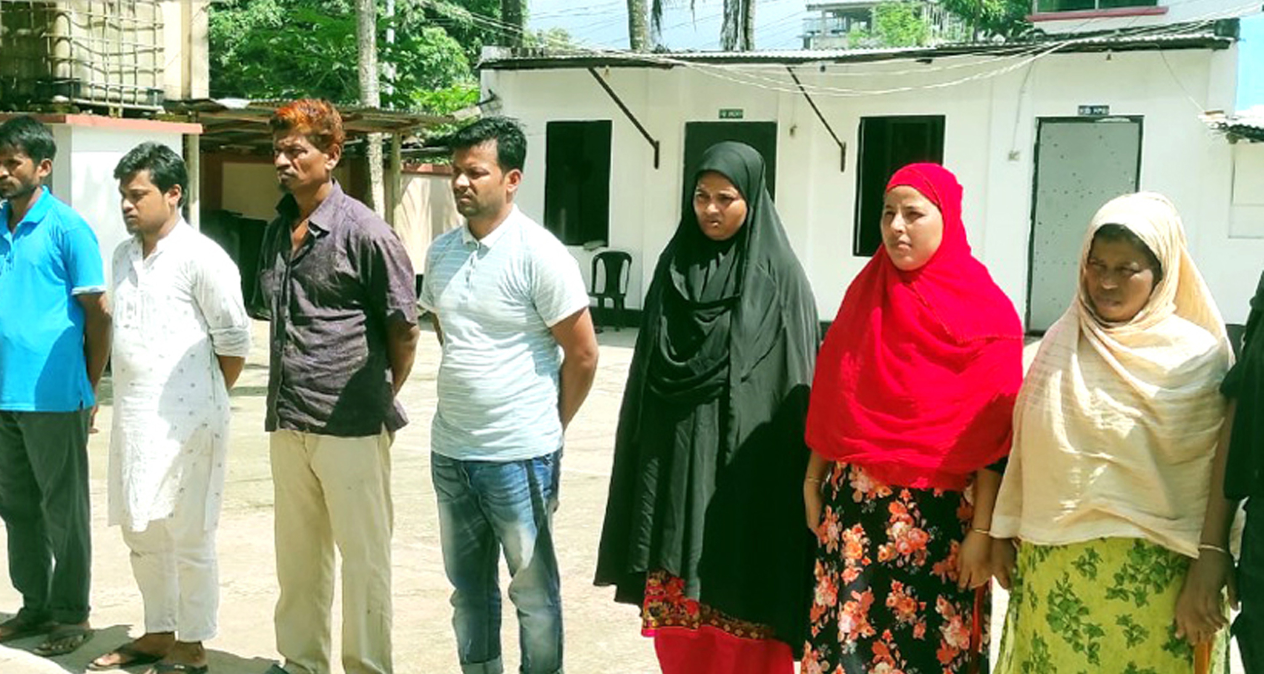 ‘বোকার বাক্সে’ কোটি টাকা আয়, গ্রেফতার নুসরাতসহ ৬ প্রতারক গ্রেপ্তার নুসরাতসহ ছয় প্রতারক