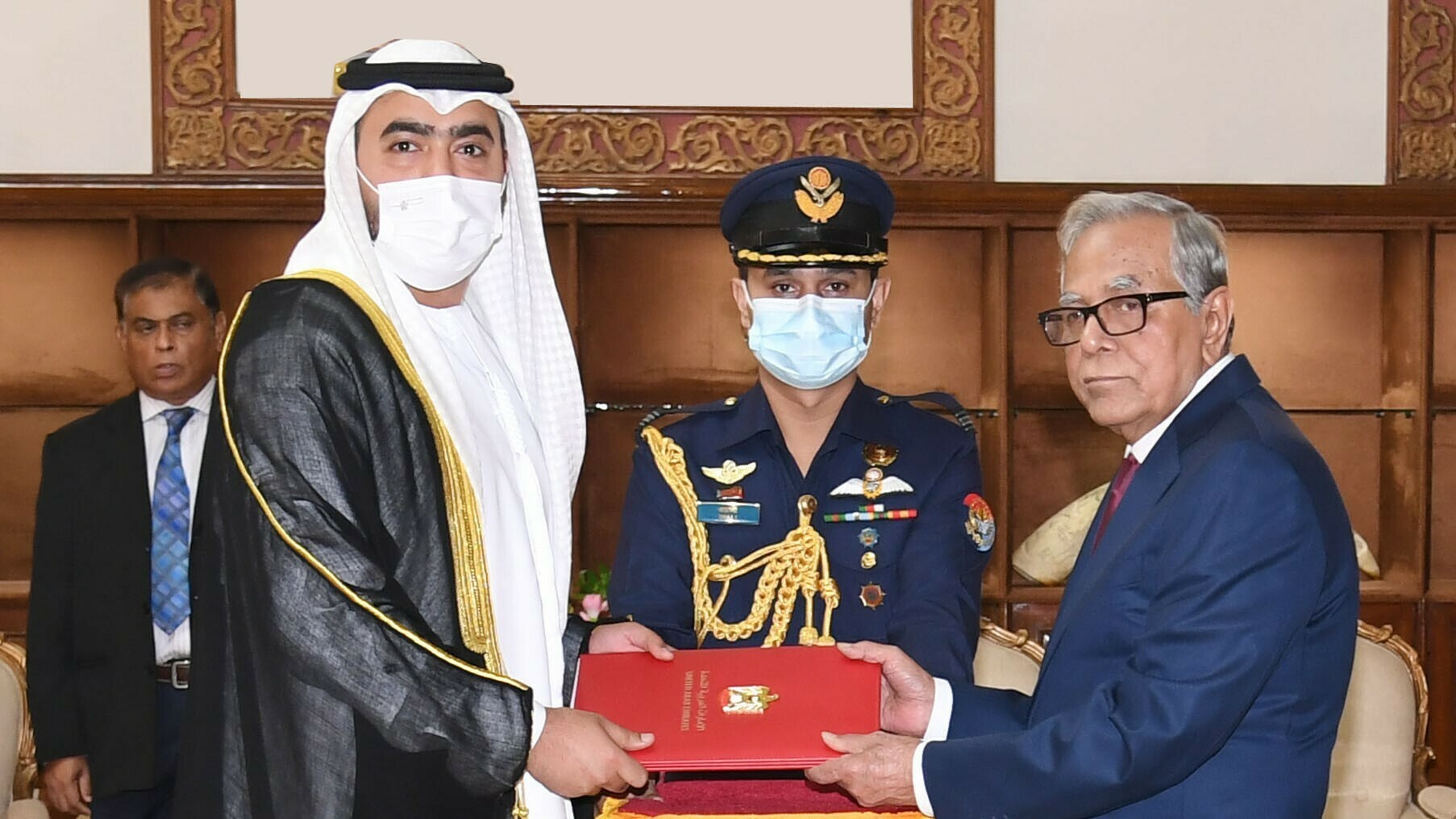 বাংলাদেশ থেকে আরও জনশক্তি নিয়োগের আহ্বান রাষ্ট্রপতির