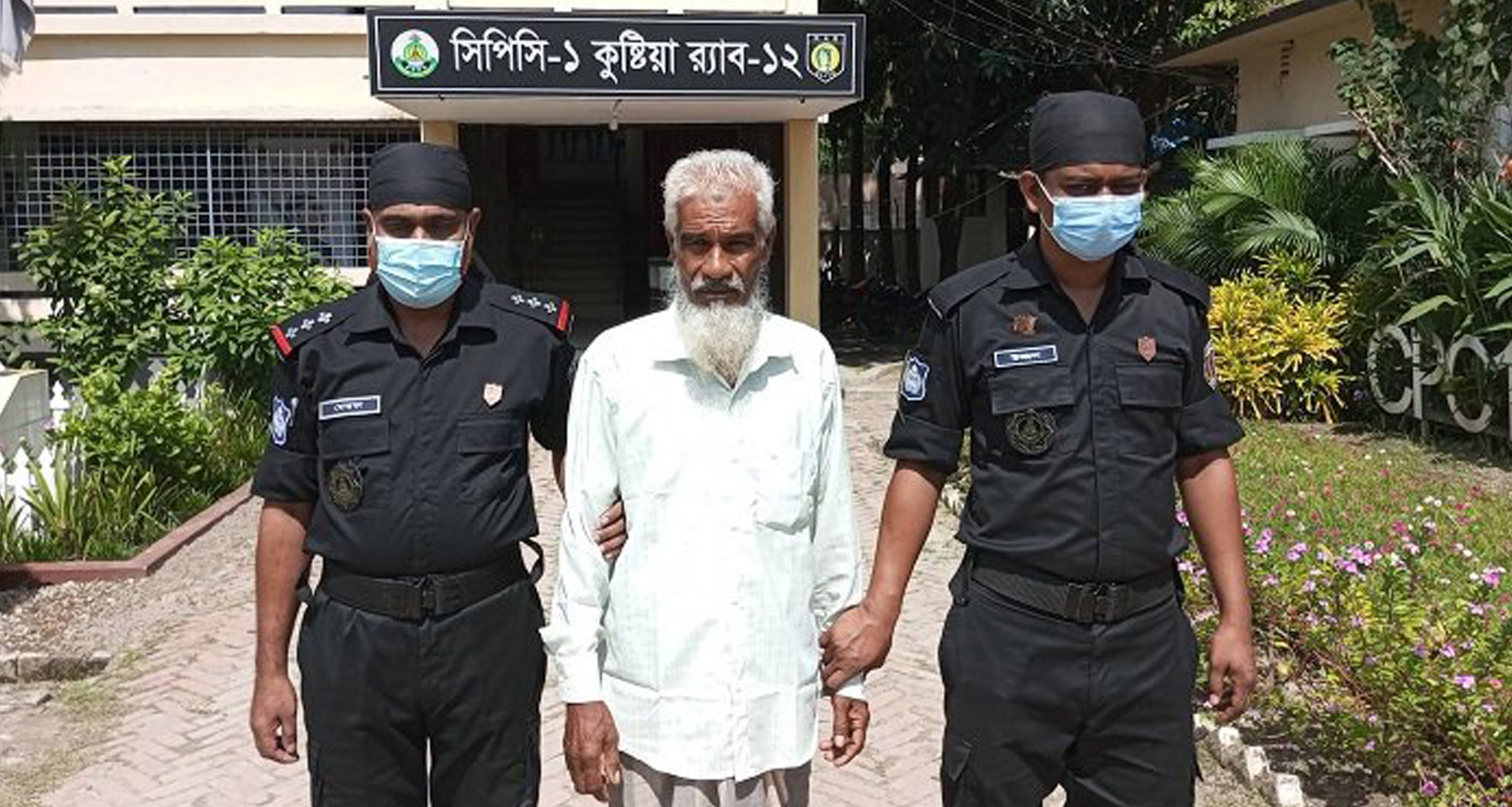 নানার সর্বনাশের শিকার হয়ে নাতনির সন্তান প্রসব নাতনির সন্তান প্রসব