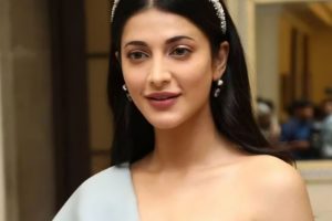 জনপ্রিয় অভিনেত্রী শ্রুতি হাসান