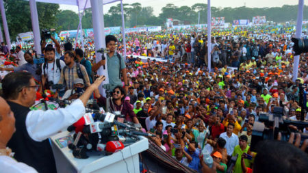 বিএনপি হইতে সাবধান, এরা ক্ষমতায় এলে দেশ গিলে খাবে: ওবায়দুল কাদের