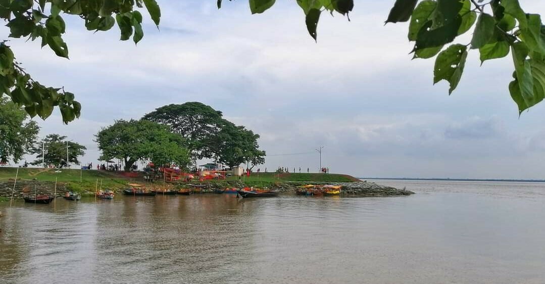 পর্যটকদের মন কাড়ছে রাজশাহীর ‘টি-বাঁধ’