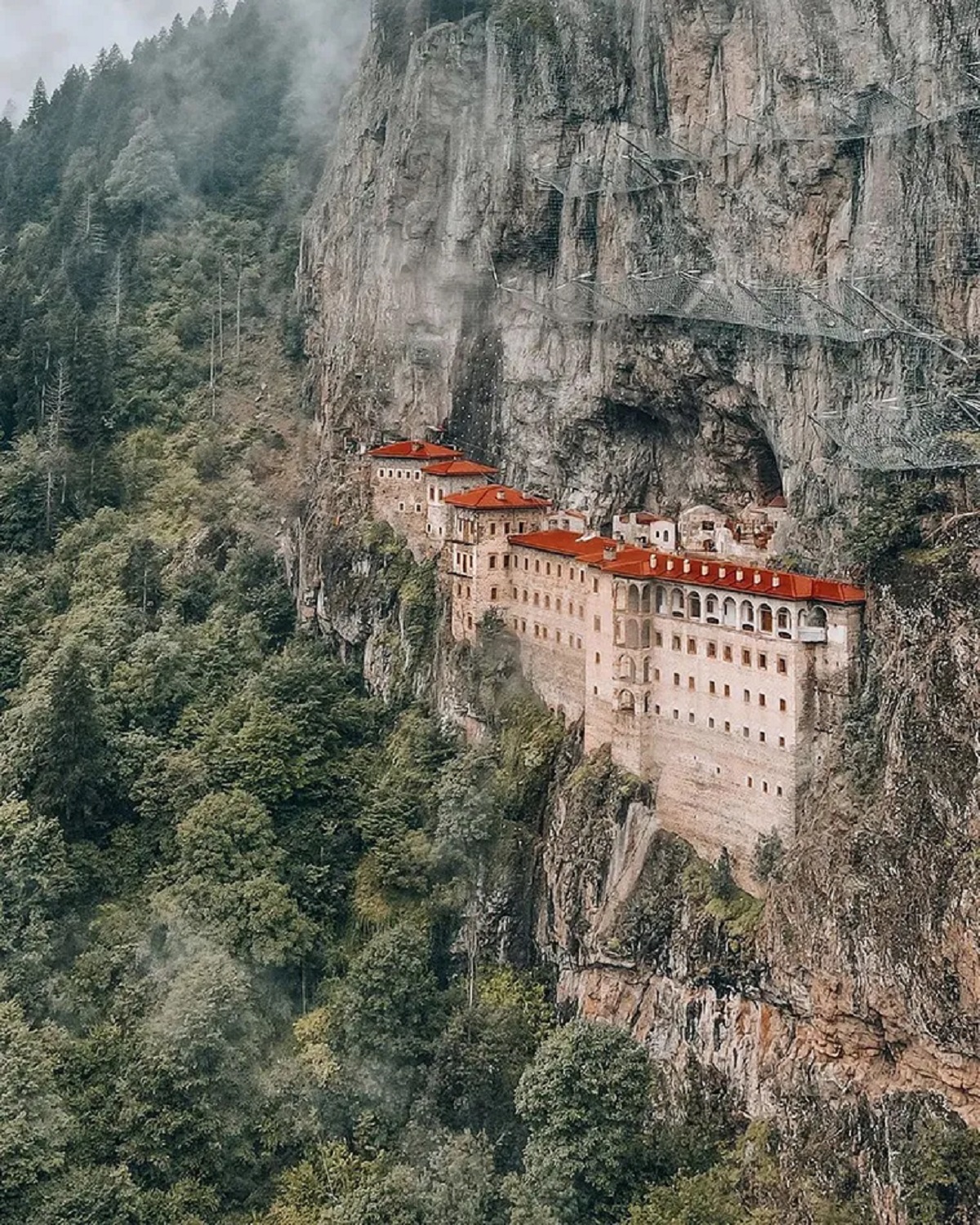 sumela-monastery