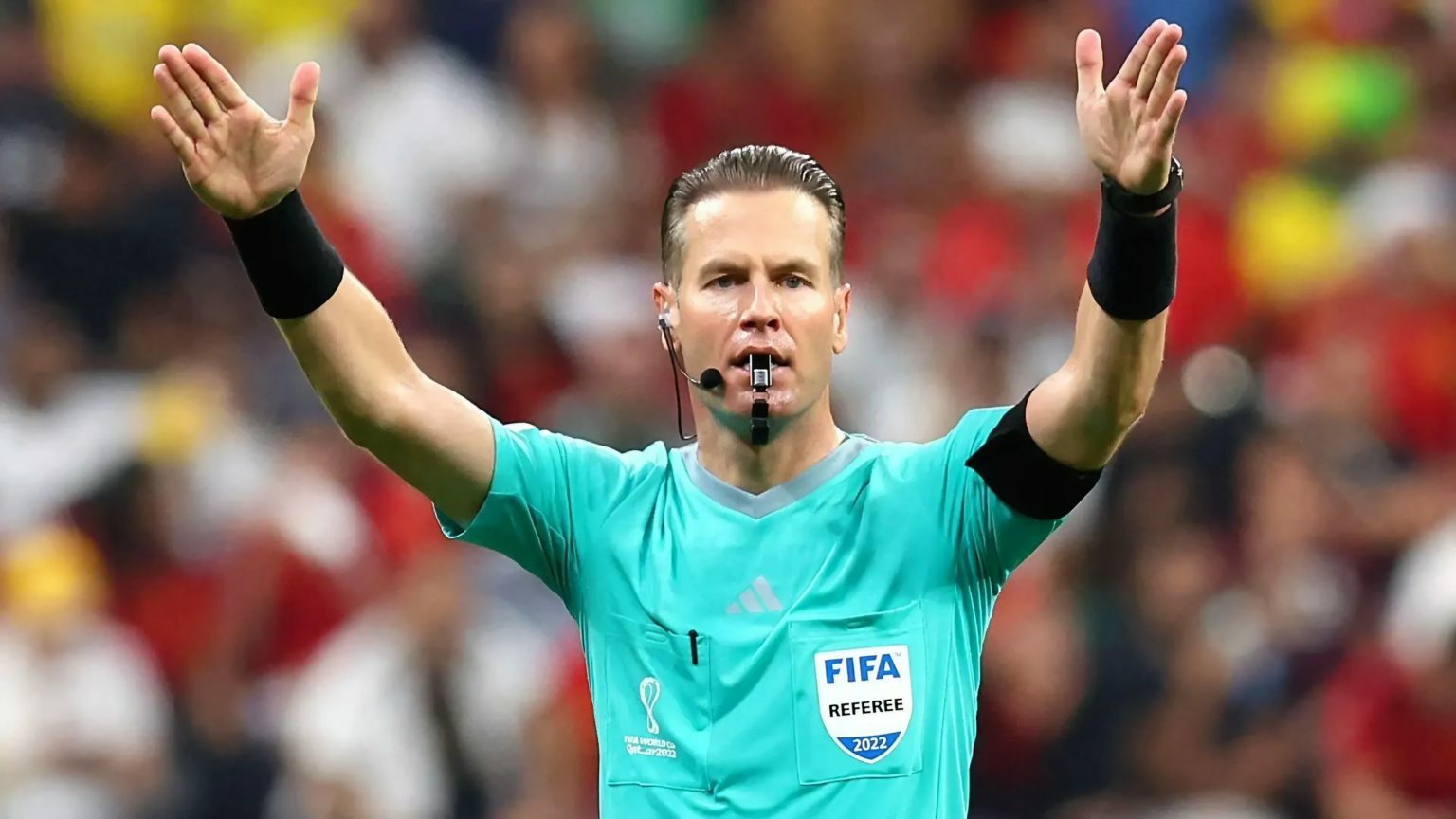 মহাগুরুত্বপূর্ণ আর্জেন্টিনা-পোল্যান্ড ম্যাচ পরিচালনায় ‘পুলিশ ইন্সপেক্টর’ আর্জেন্টিনা-পোল্যান্ড