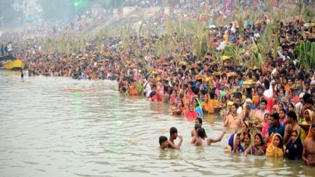 পূজায় ডুবে প্রাণ গেল