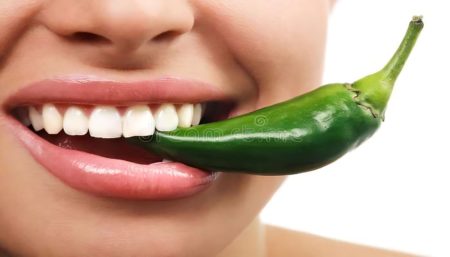 woman-eating-green
