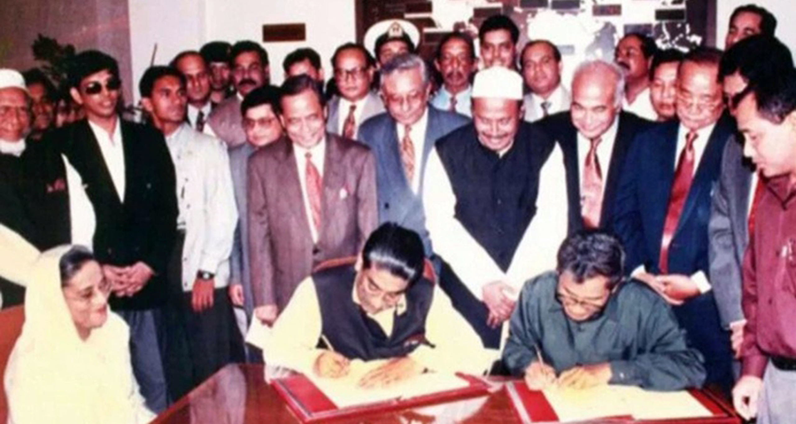 ঐতিহাসিক শান্তি চুক্তি