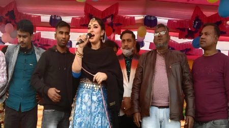 অভিনেত্রী অপু বিশ্বাস