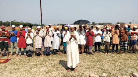 বৃষ্টির জন্য বিশেষ নামাজ 'সালাতুল ইস্তেখারা' আদায়