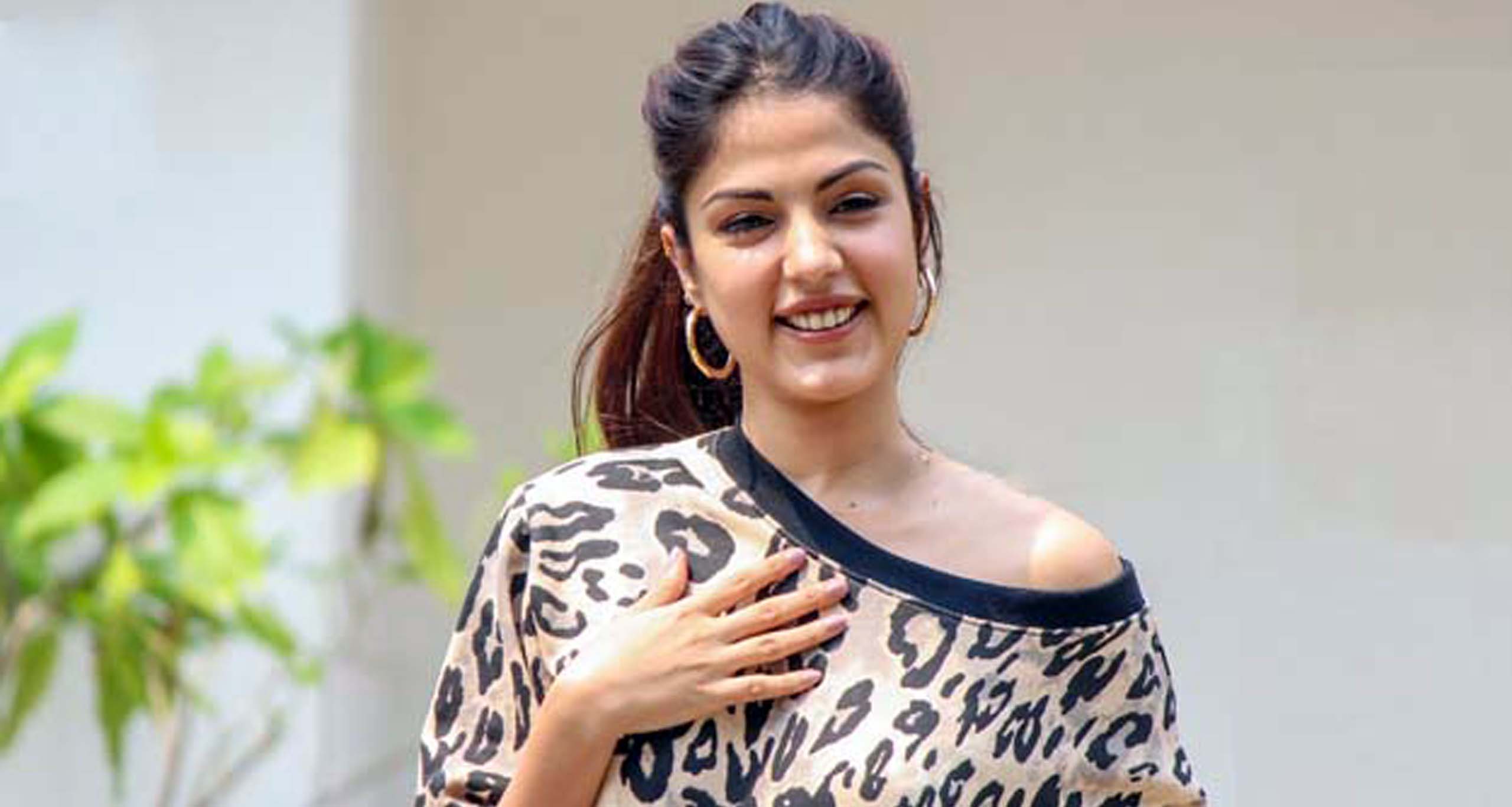 রিয়া চক্রবর্তী