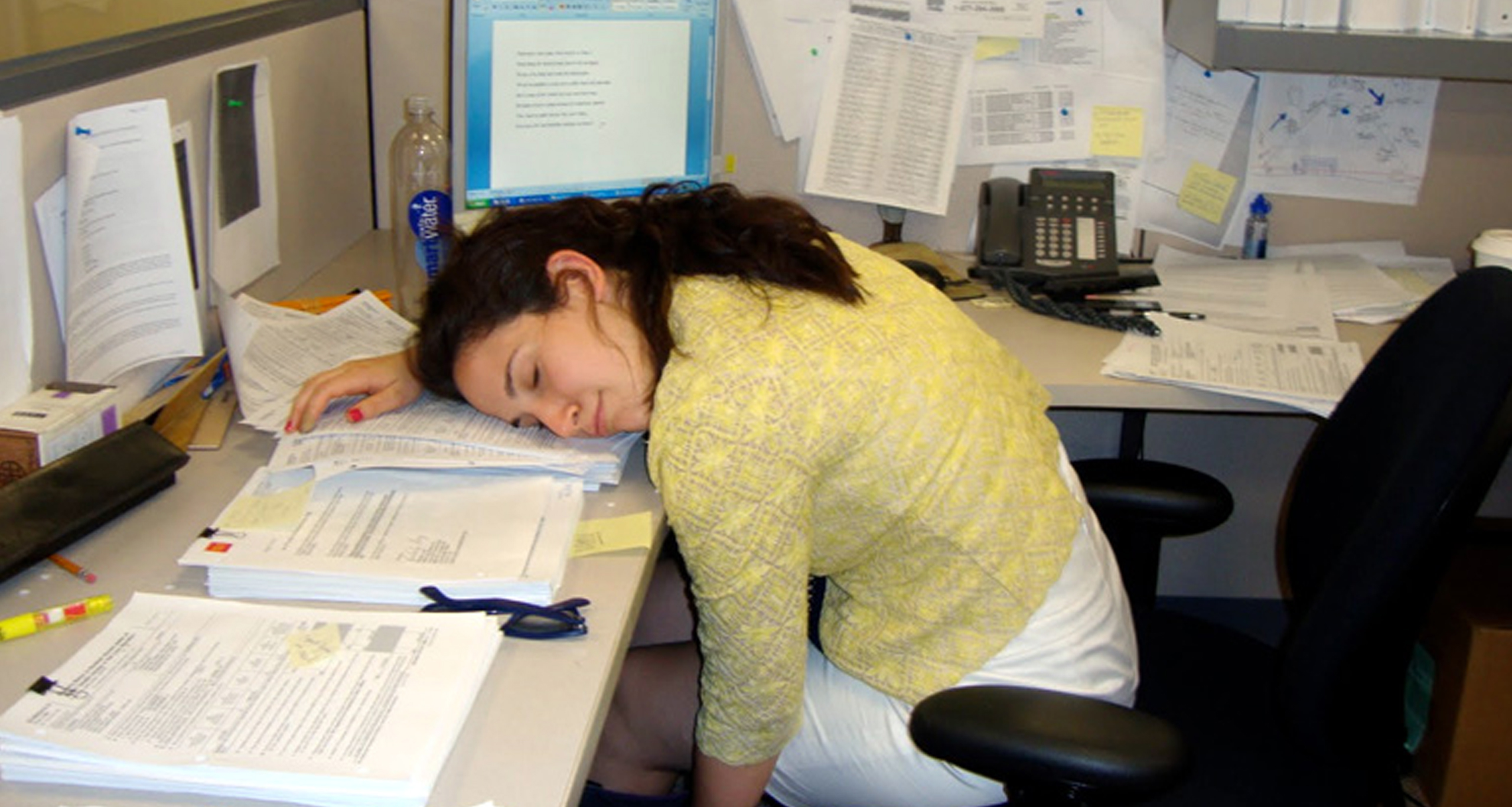অফিসে ঘুম