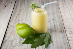 কাঁচা আমের লাচ্ছি