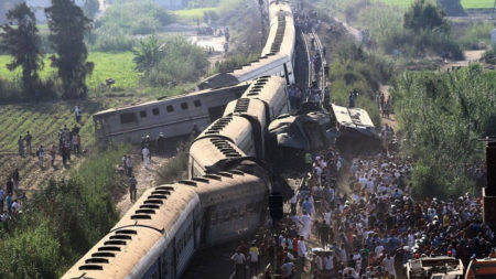 বিশ্বের সবচেয়ে ভয়াবহ কয়েকটি ট্রেন দুর্ঘটনা ভয়াবহ কয়েকটি ট্রেন দুর্ঘটনা