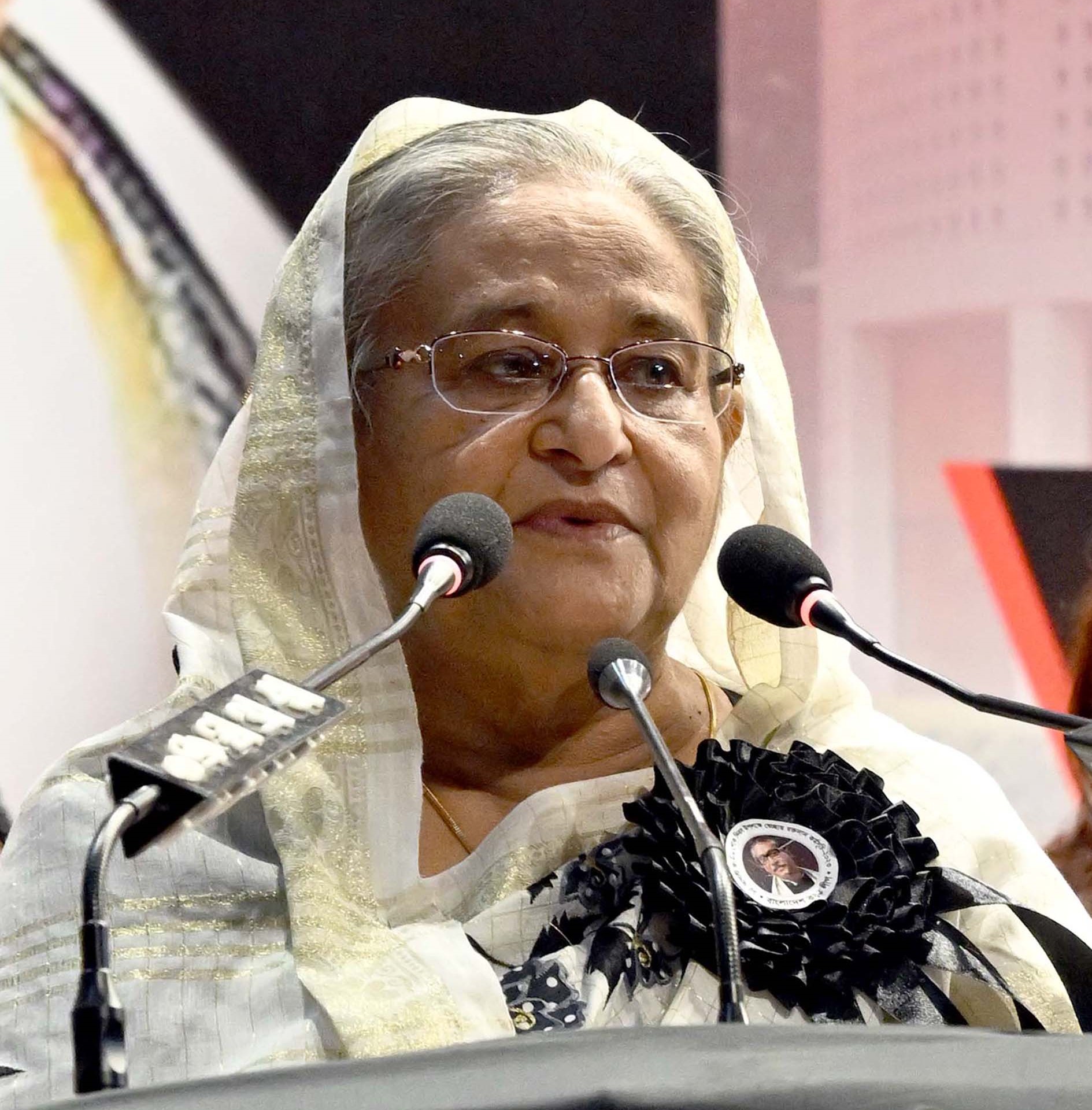 শেখ হাসিনা বা আওয়ামী লীগ কখনো পালায় না