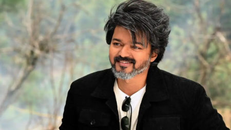 মুক্তির আগেই আয়ের রেকর্ড গড়লো বিজয়ের ‘লিও’