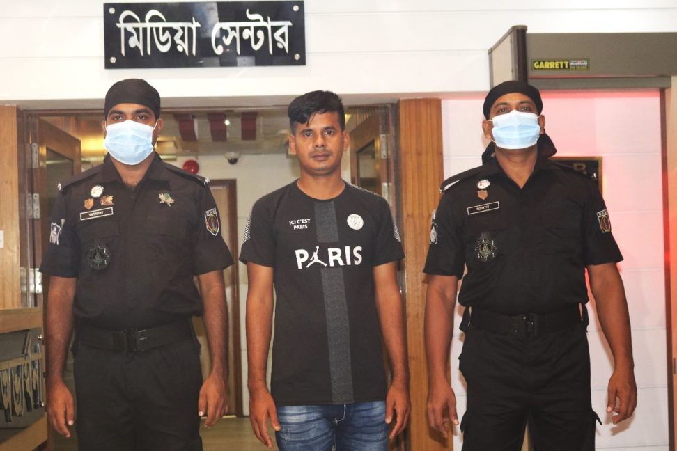 সাংবাদিক মিলন নিহতের ঘটনায় ডাম্প ট্রাক চালক গ্রেফতার