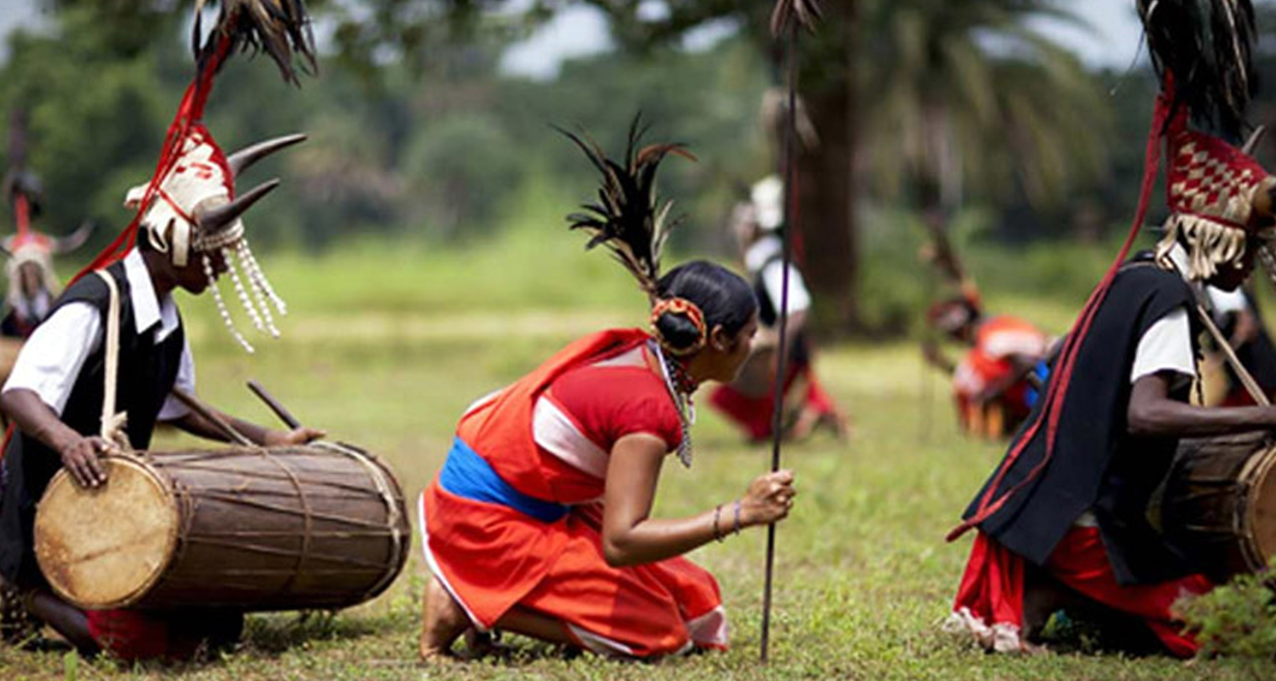 আদি জনগোষ্ঠী