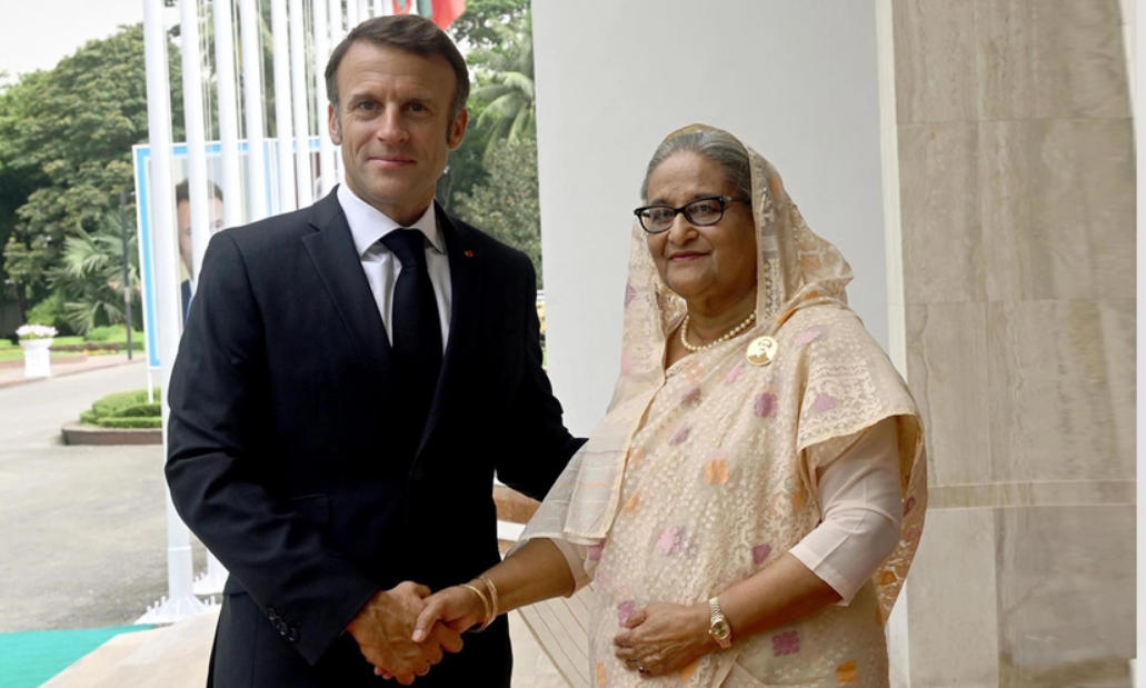 প্রেসিডেন্ট ম্যাখোঁ