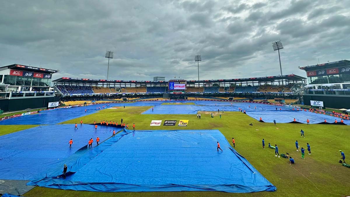 ফাইনালেও বৃষ্টি, খেলা শুরু হতে বিলম্ব বৃষ্টি