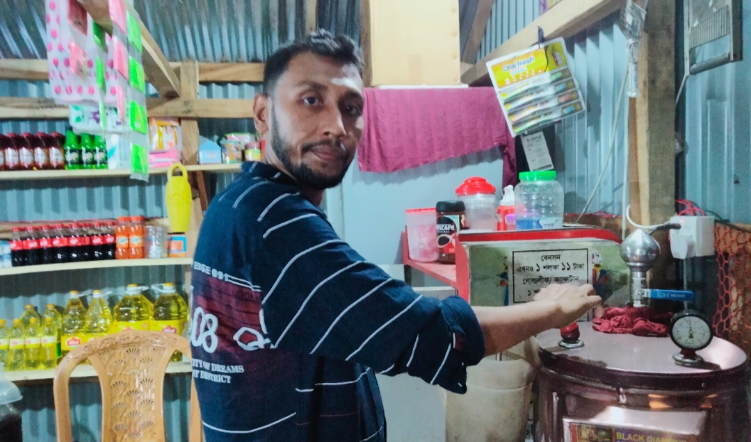 মনির