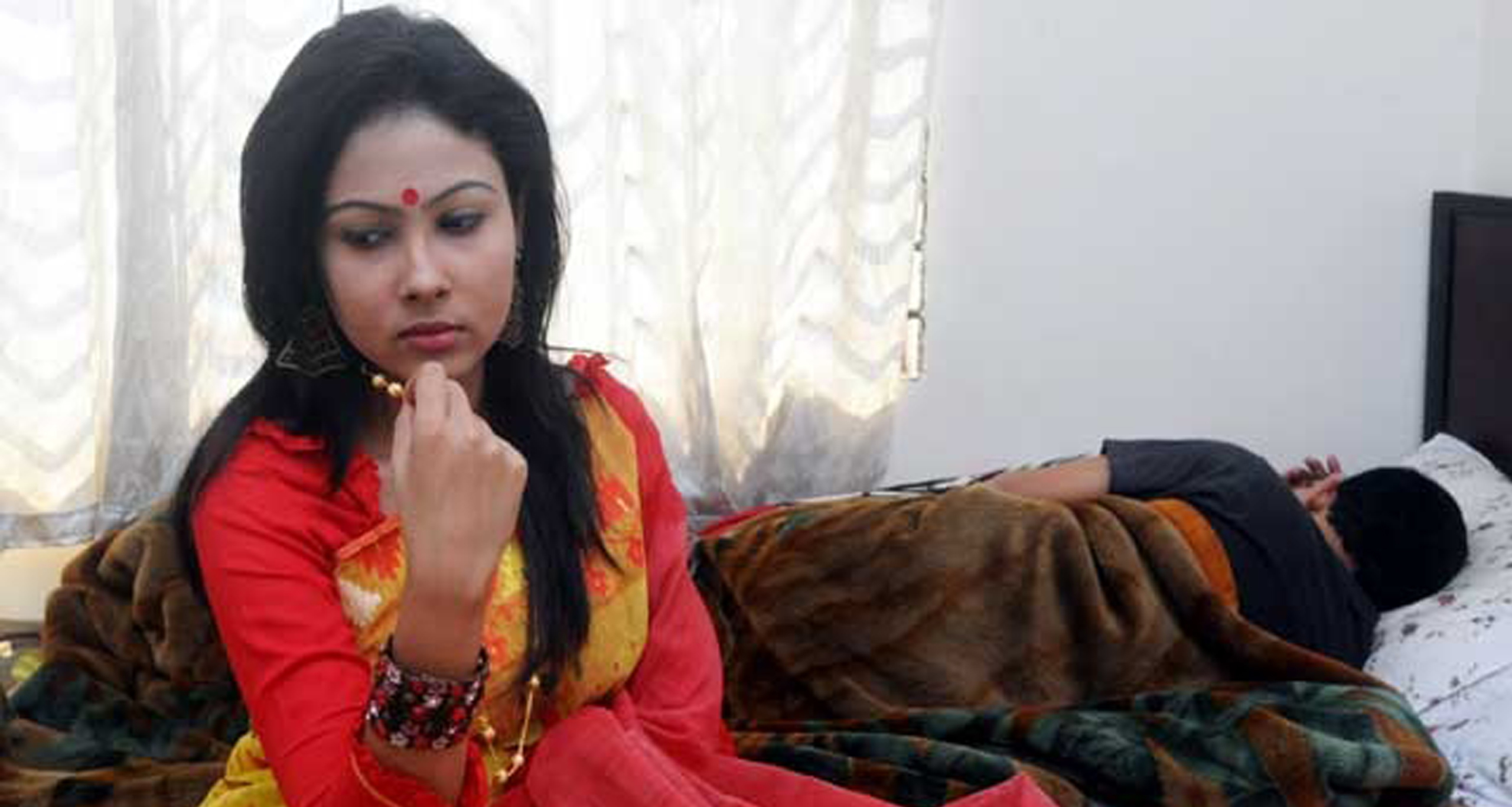 নিজের স্বামী