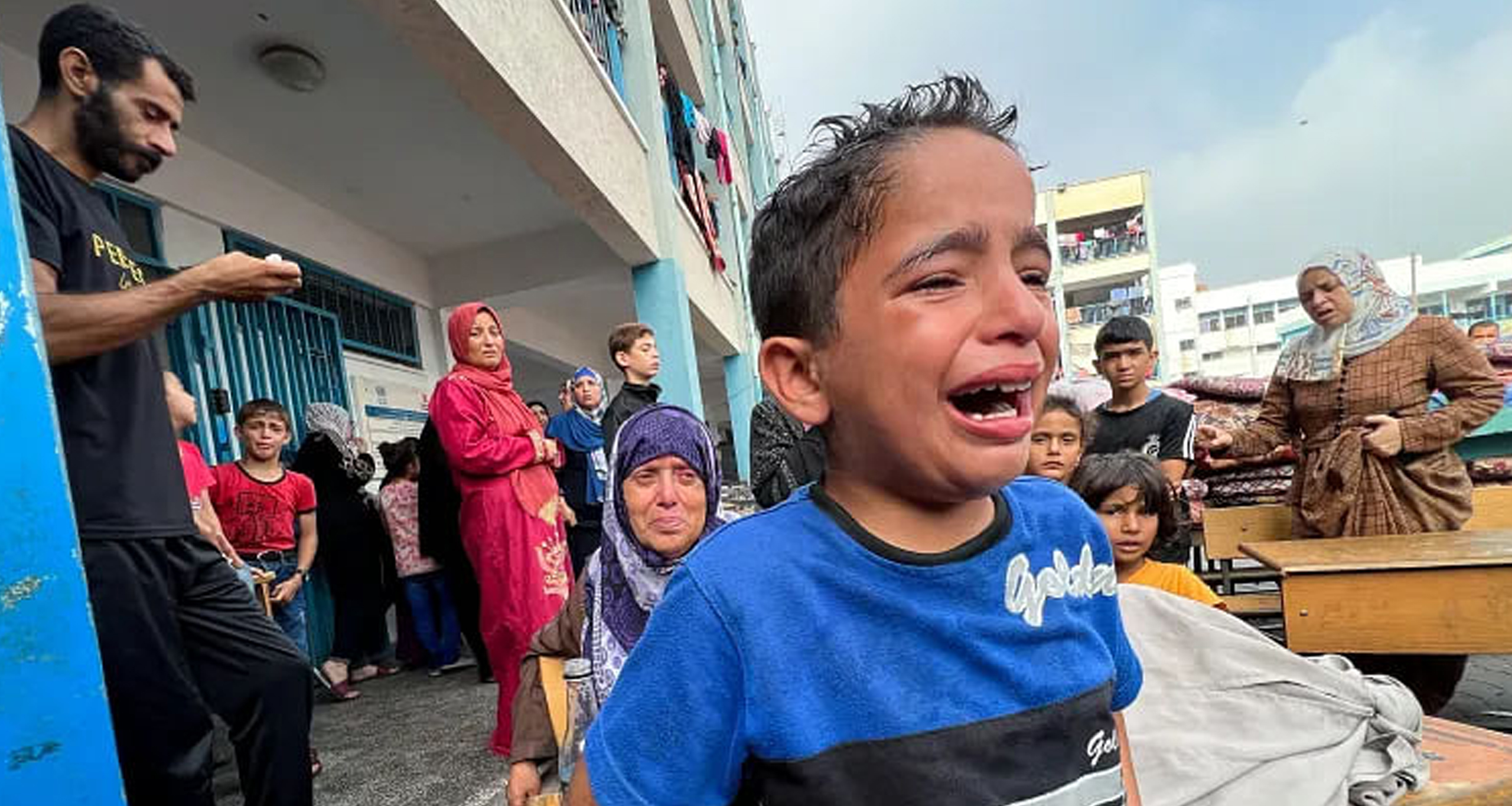 স্কুলে বোমা হামলা