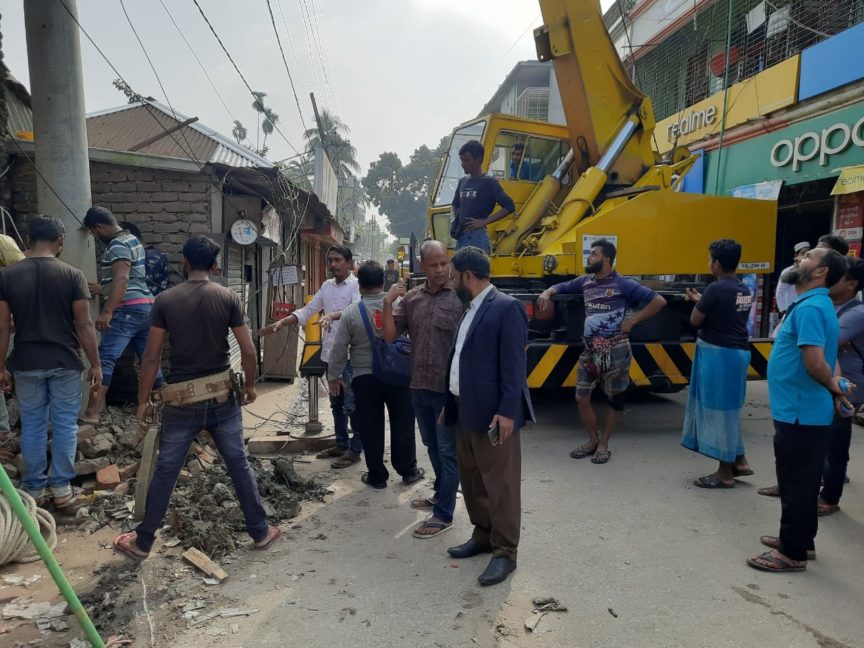 কালীগঞ্জ প্রশাসনের এক অভিযানে সড়কে ফিরেছে প্রাণ!