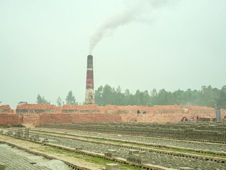 অবৈধ ইটভাটা