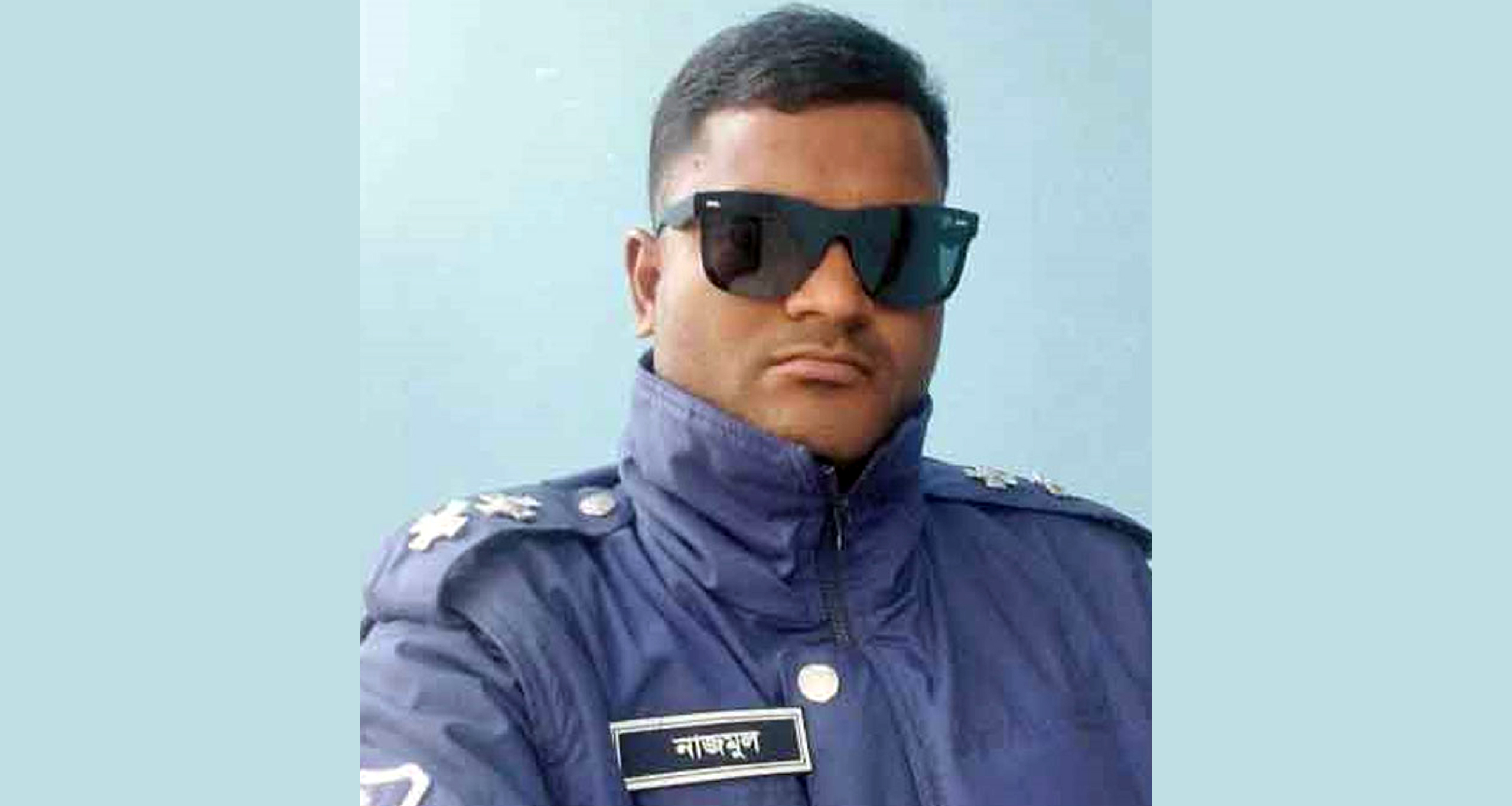 এসআই পরিচয়ে