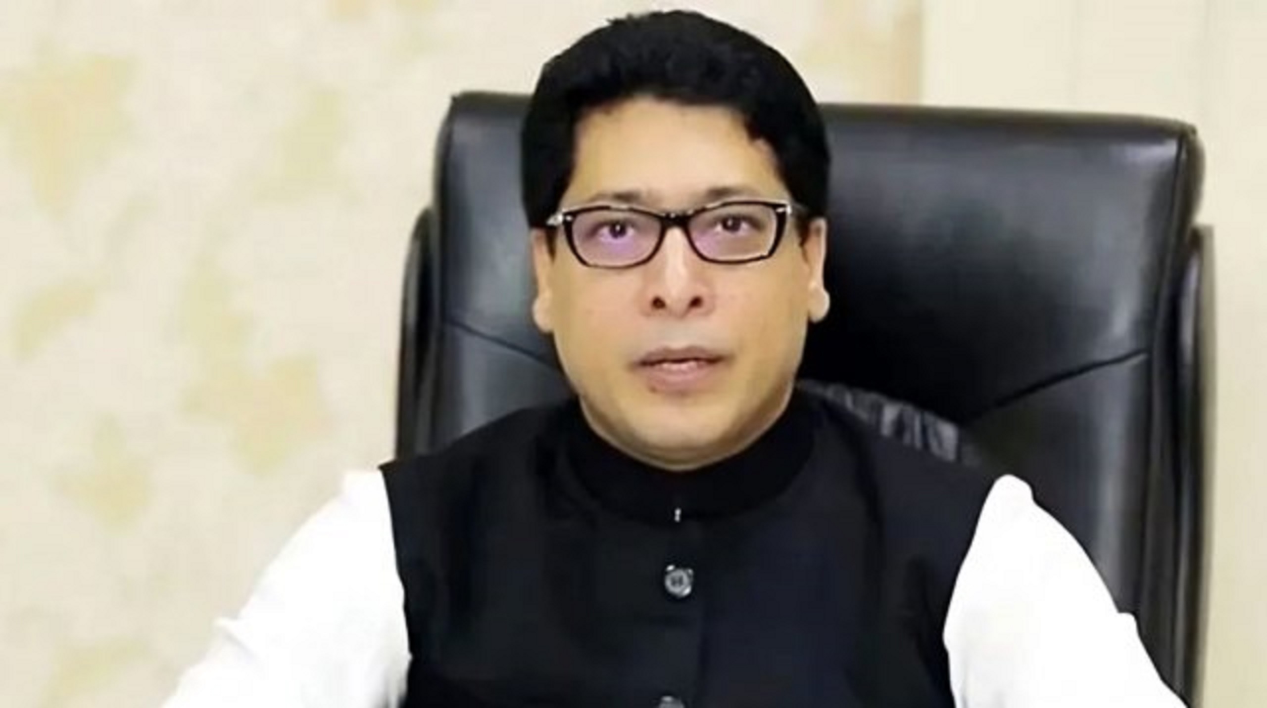 ফরহাদ হোসেন