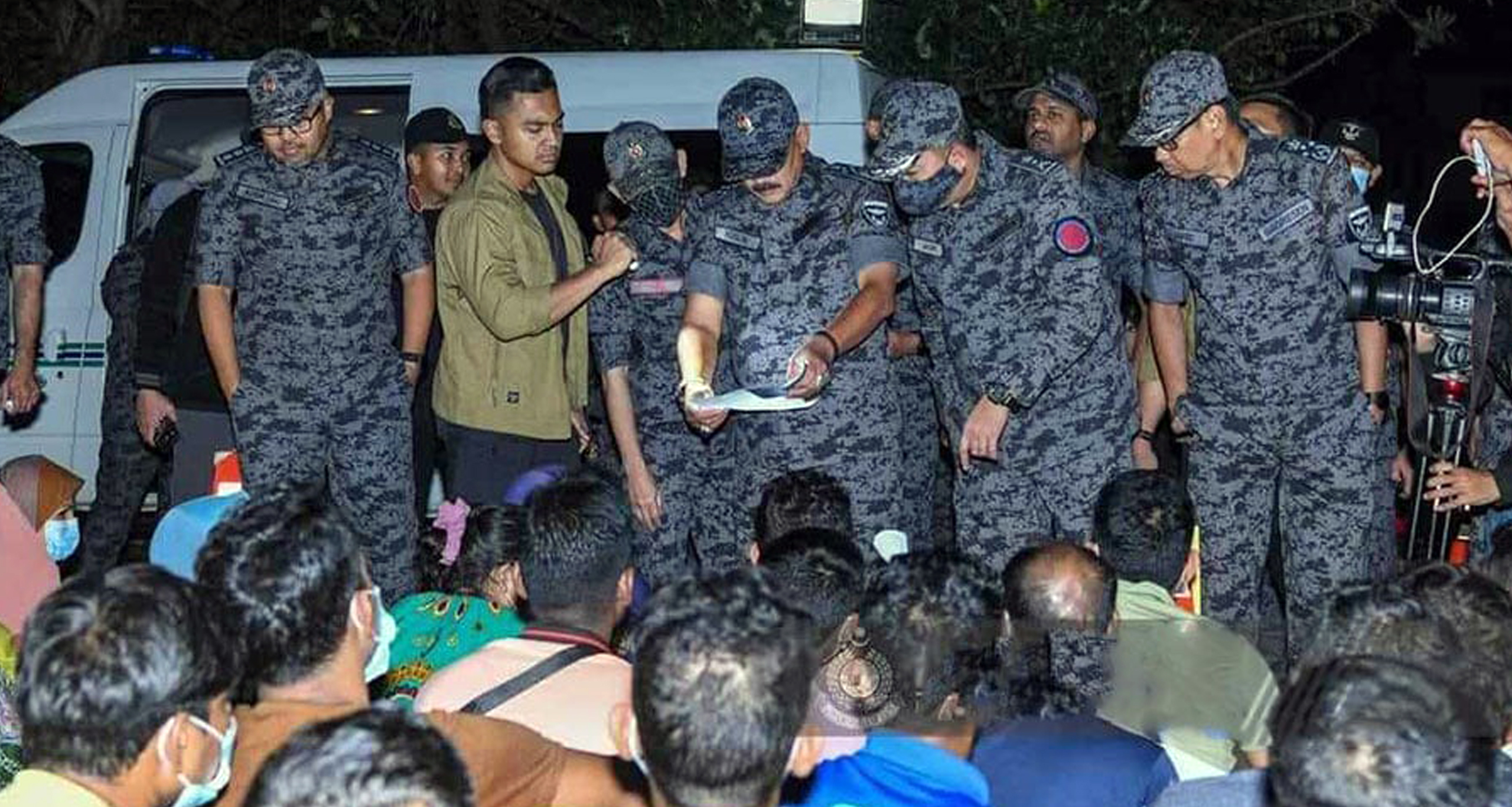 মালয়েশিয়ায় দুই শতাধিক