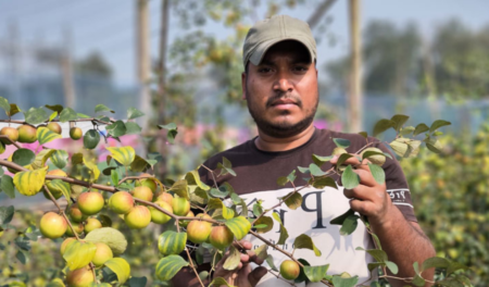 কৃষক মুকবুল হোসেন