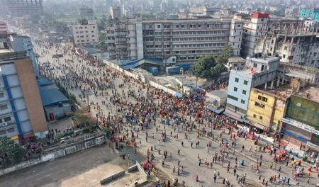 গাজীপুরে সড়ক দুর্ঘটনায় শ্রমিক নিহত, মহাসড়ক অবরোধ