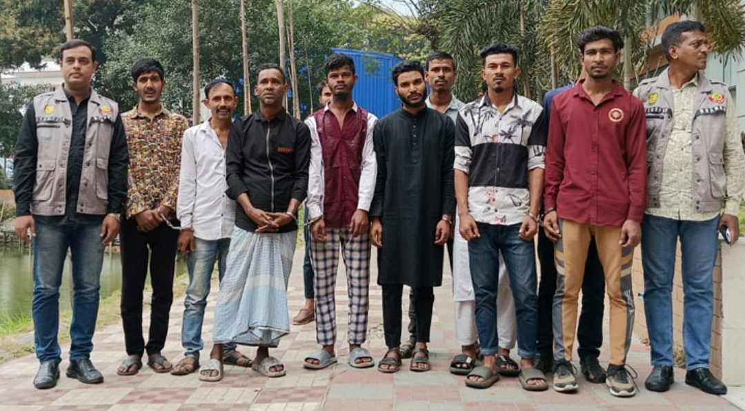 কিশোর গ্যাংয়ের ‘বড় ভাইদেরও’ গ্রেপ্তার করা হবে: ডিবি প্রধান