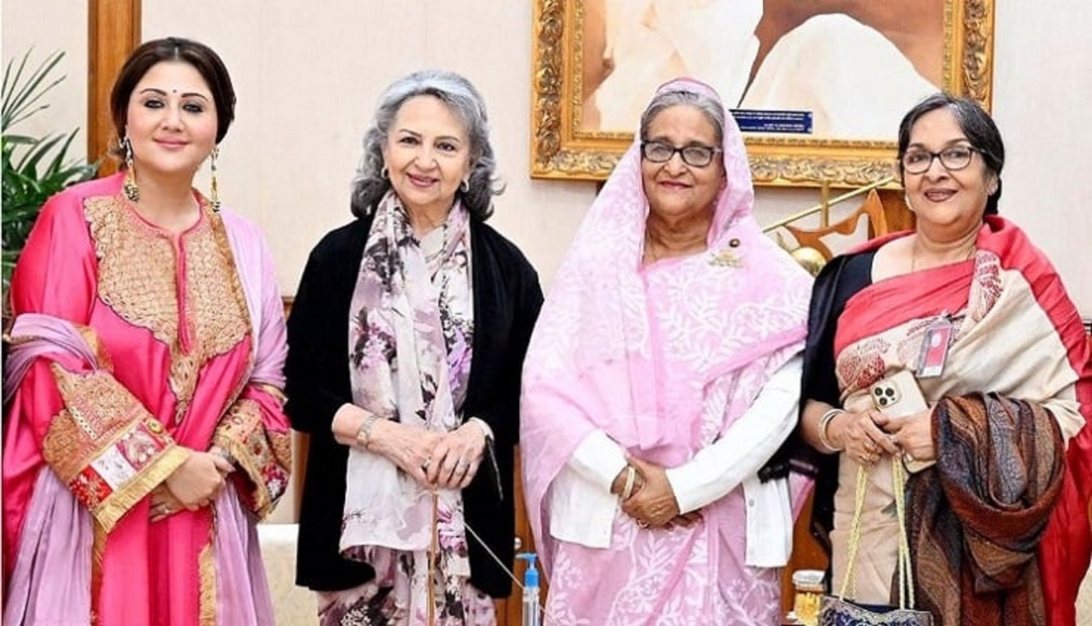 প্রশংসায় পঞ্চমুখ স্বস্তিকা