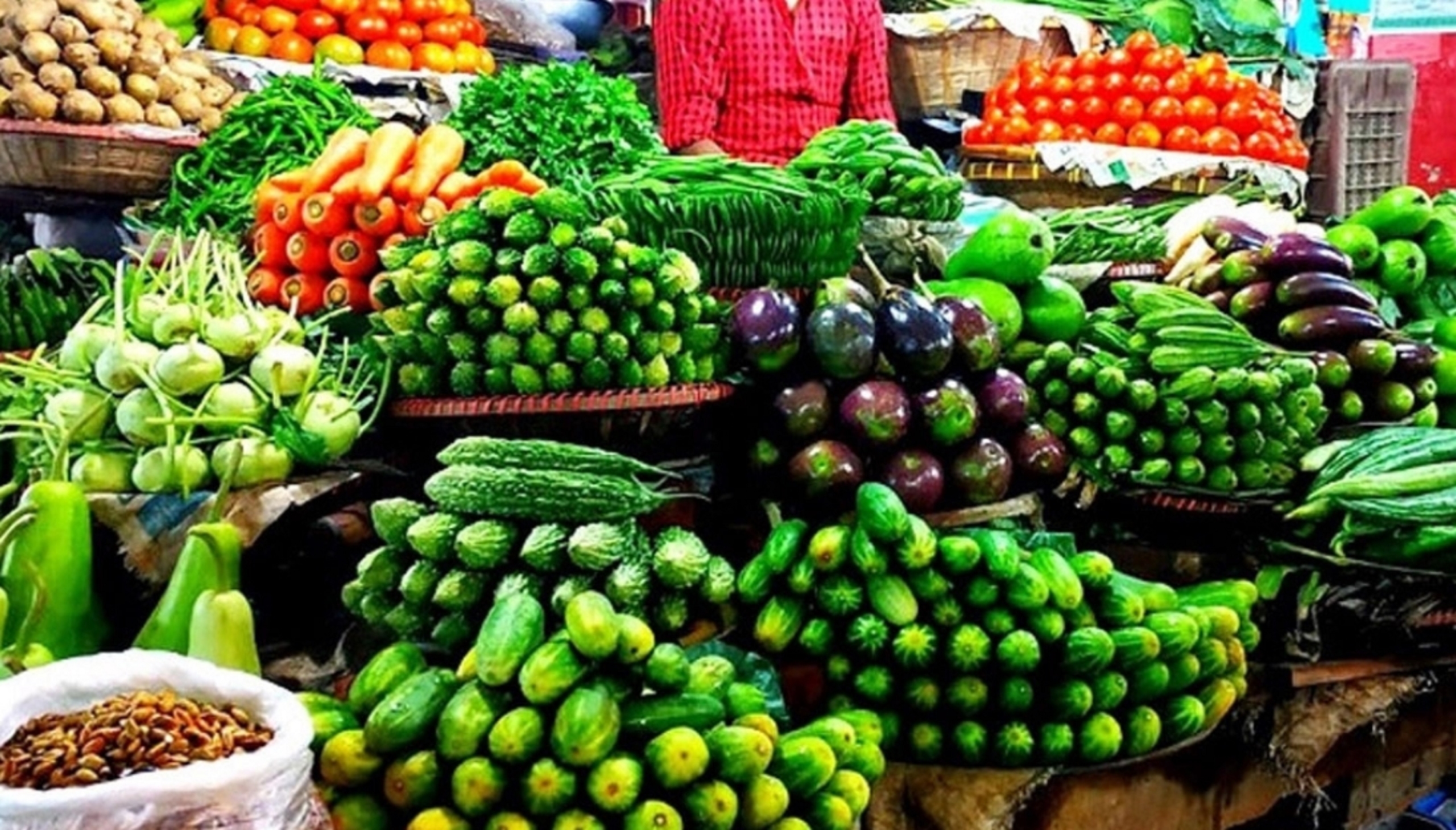 সবজির বাজার চড়া