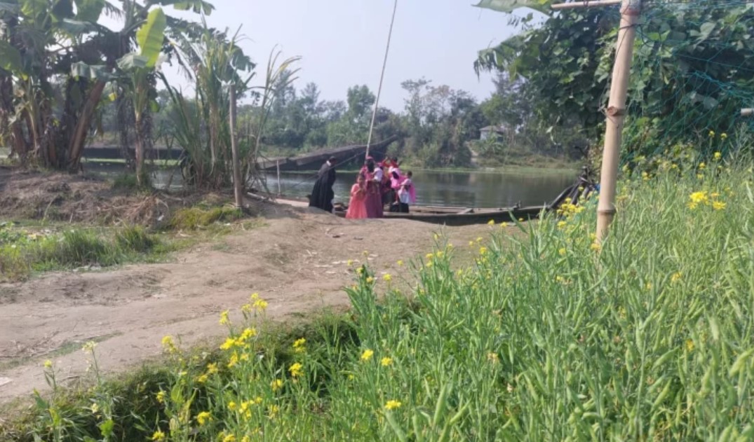 সেতুর অভাব-01