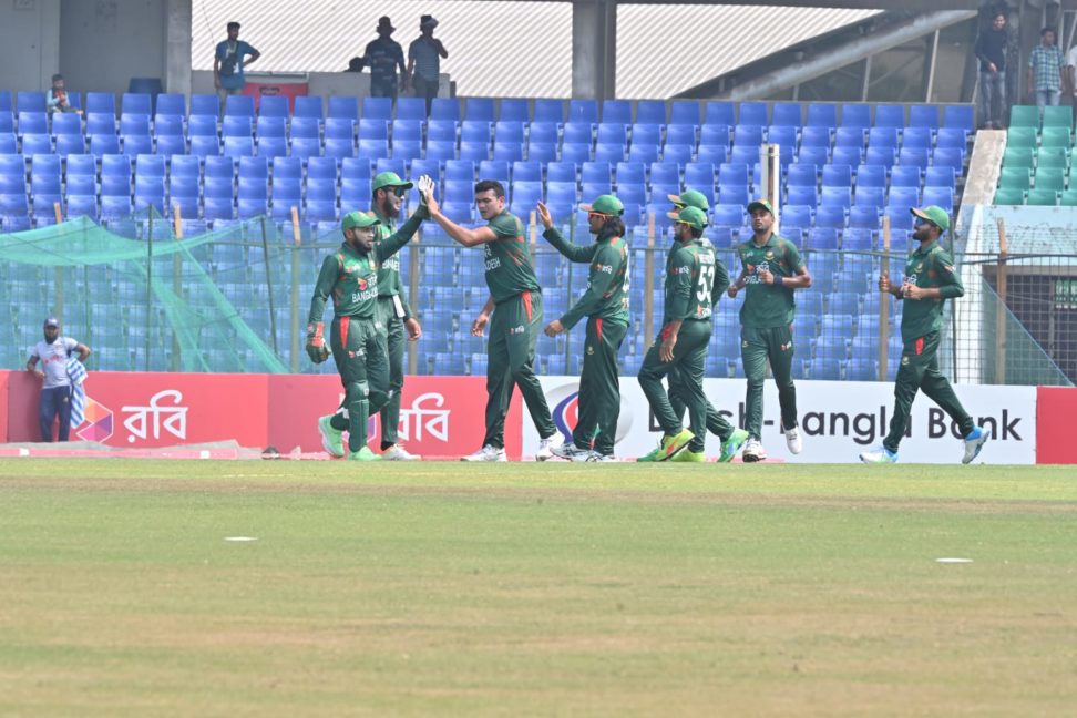 লাল-সবুজ