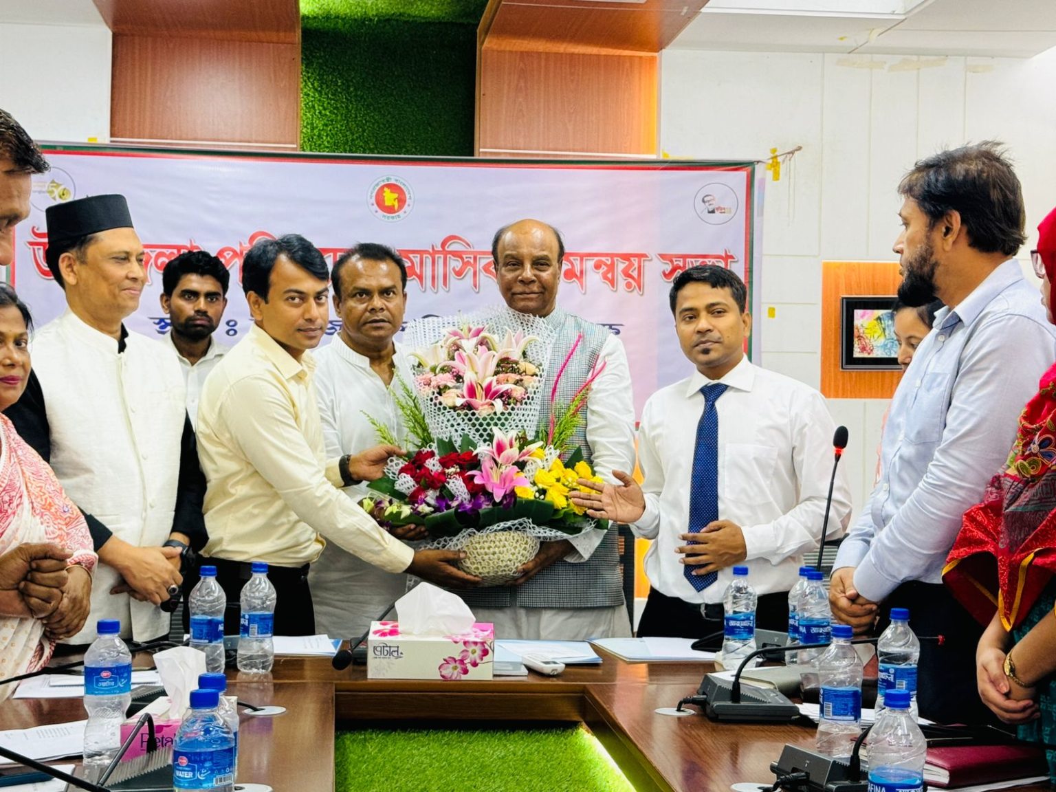 কালীগঞ্জের ইউএনও ইমাম রাজীর যোগদান, আজিজুর রহমানের বিদায় (2)