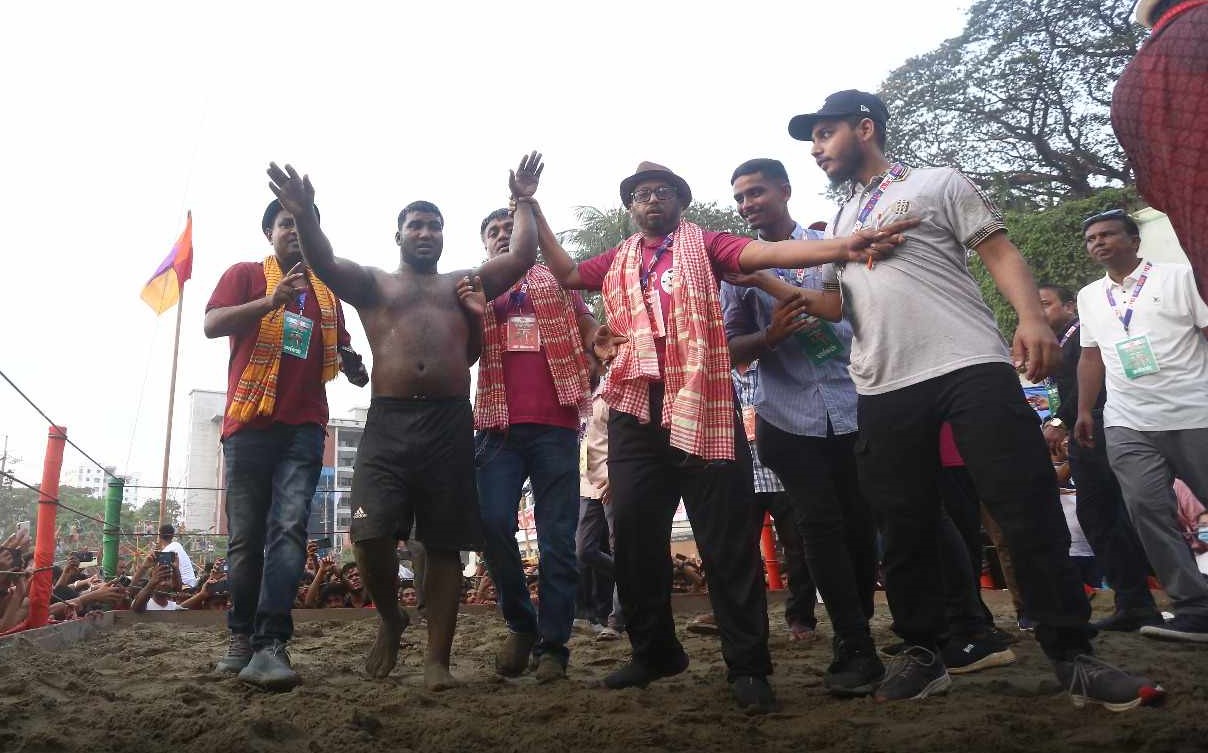 ঐতিহ্যবাহী জব্বারের বলীখেলার নতুন চ্যাম্পিয়ন কুমিল্লার বাঘা শরীফ