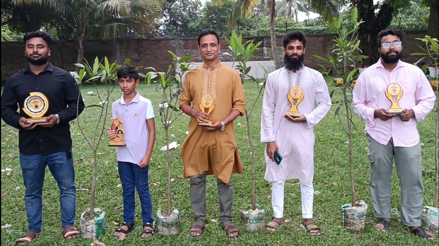 প্রকৃতির ছবি পোস্ট করে বিজয়ী হলেন ওরা পাঁচজন (1)