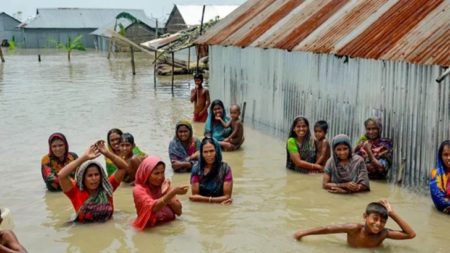 বন্যায় স্বাস্থ্যঝুঁকি