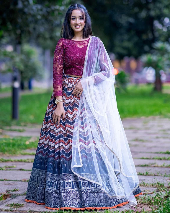 আইশা খান