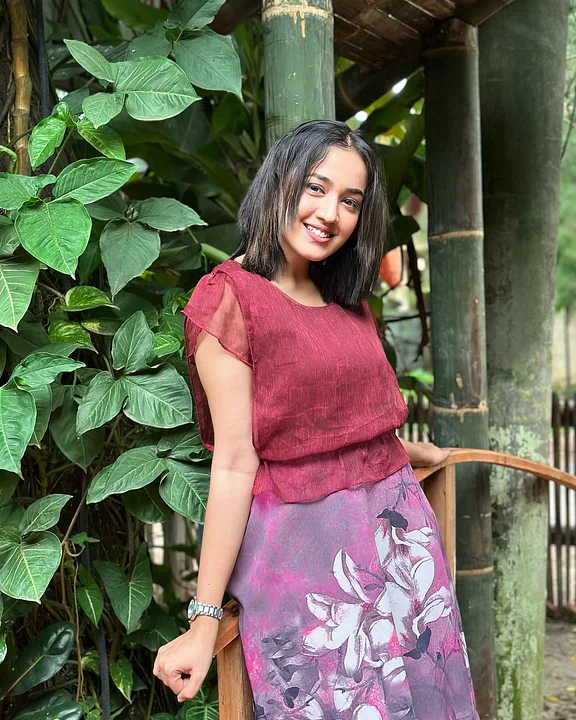 আইশা খান