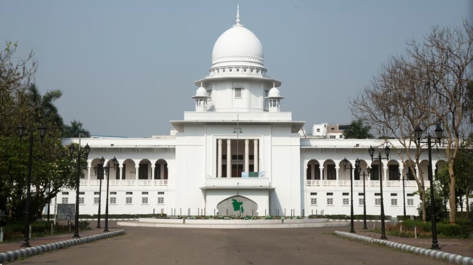 সুপ্রিম কোর্ট এলাকায় নিরাপত্তা জোরদারের নির্দেশ