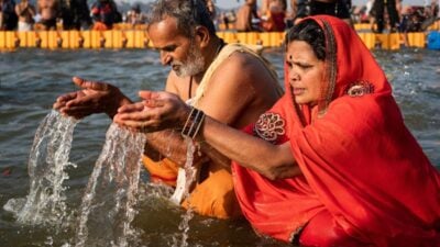 চড়া দামে বিক্রি হচ্ছে