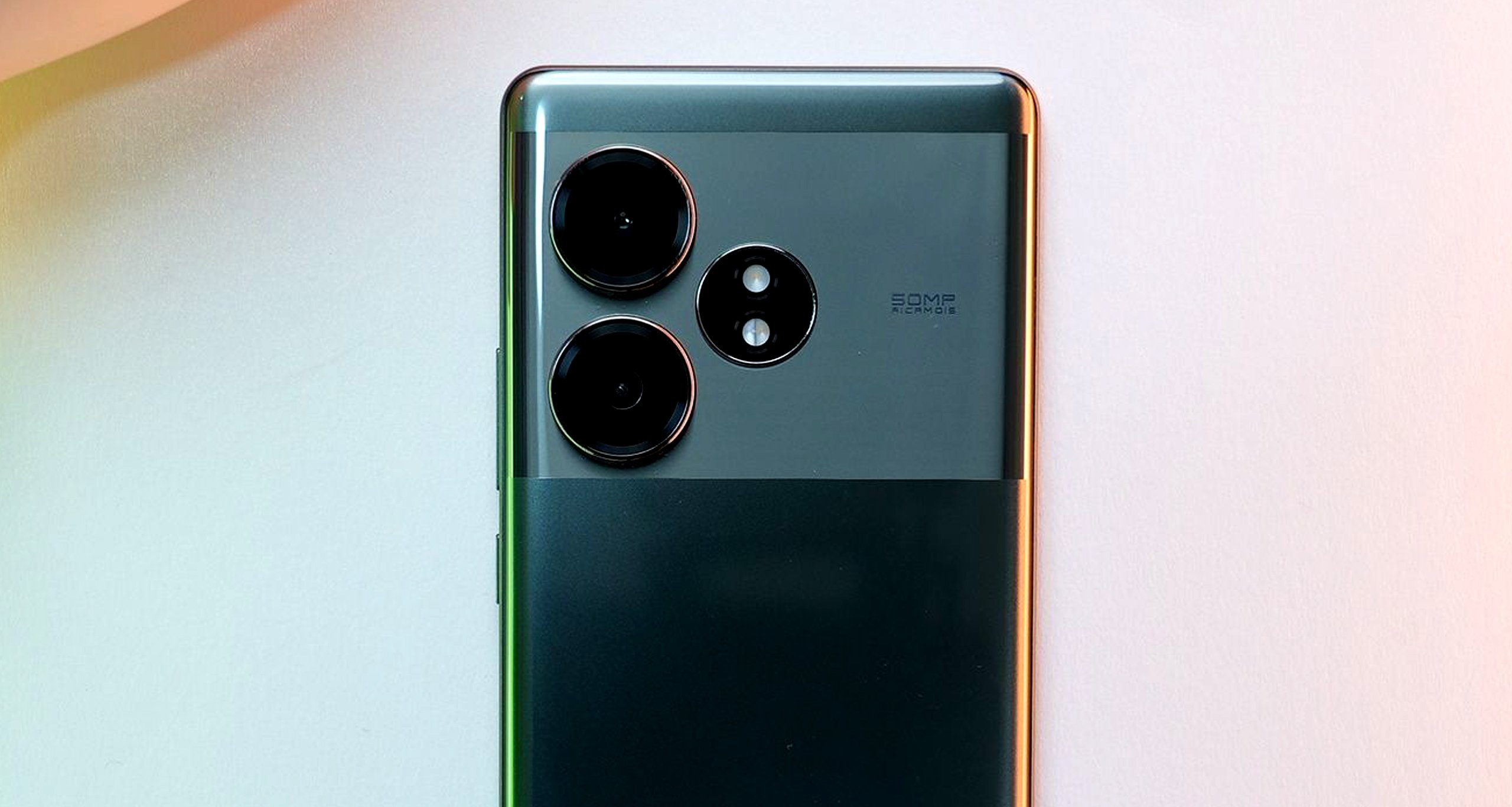 Realme-GT-6T-2