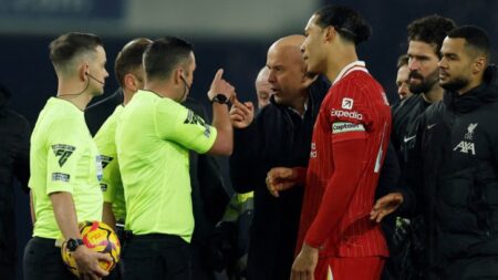 লিভারপুল কোচ